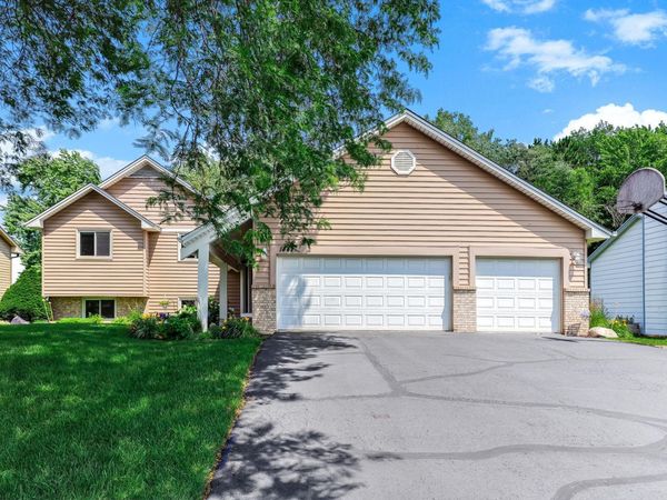 1447 Cutters Lane, Eagan, MN 55122