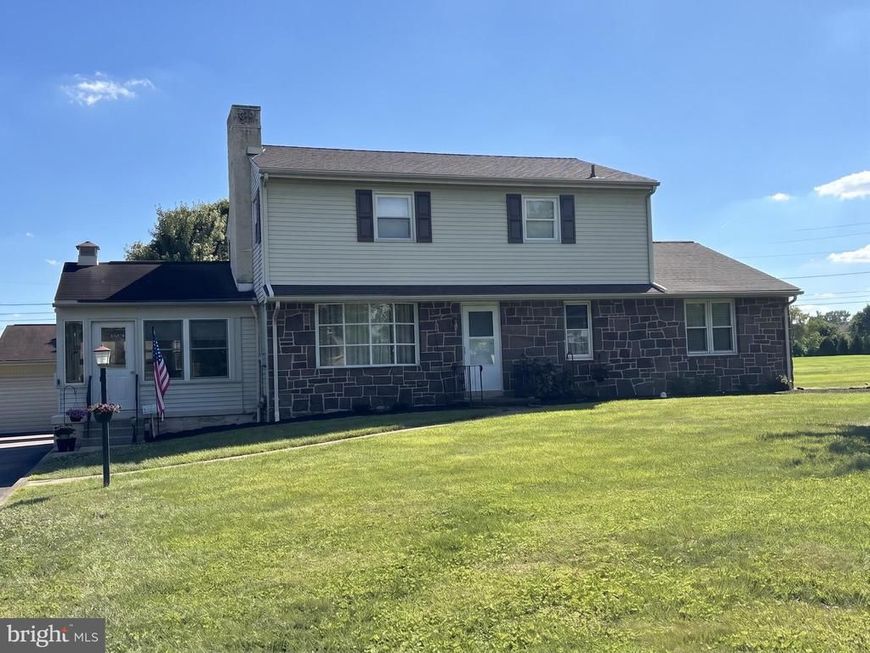 27 Oak Lane, Royersford, PA 19468 Main Photo