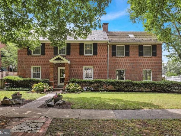 1428 DAUPHIN AVENUE, READING, PA 19610
