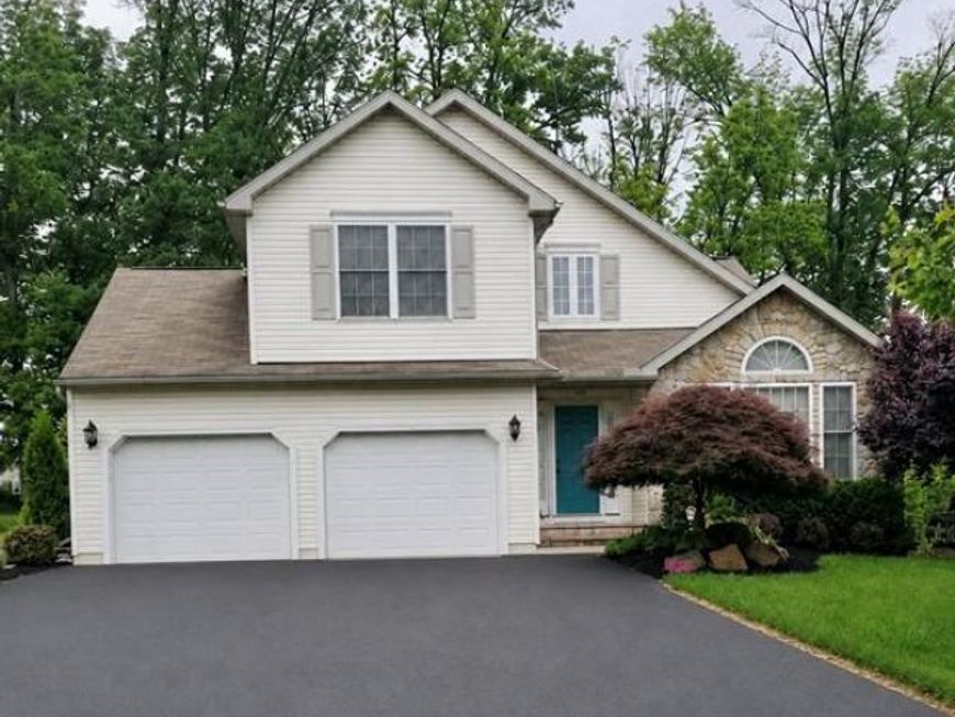 309 Woodbridge Lane, Douglassville, PA 19518 Main Photo