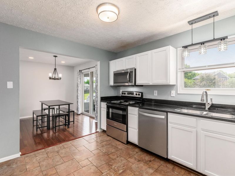 2311 Glencroft Drive, Hilliard, OH 43026 Photo 9