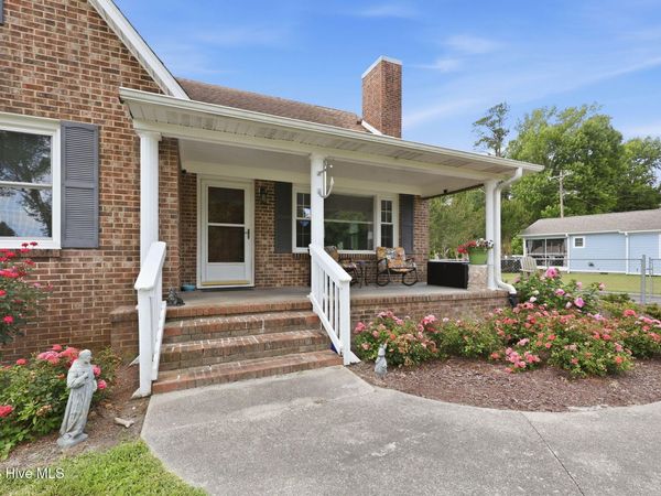 534 Gillikin Road, Beaufort, NC 28516