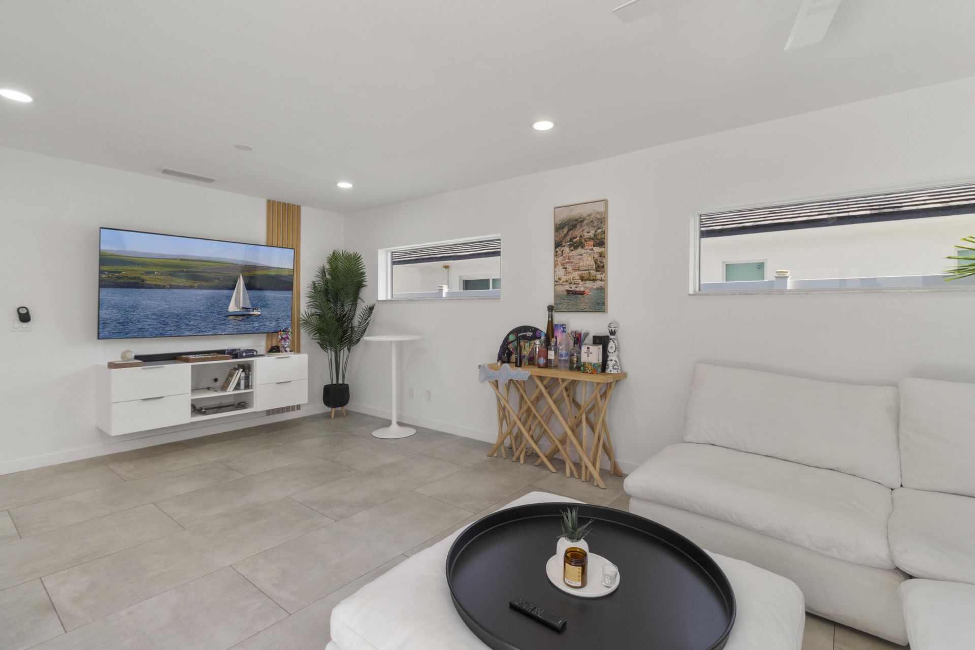 21303 NE 18th Place, Miami, FL 33179 Photo