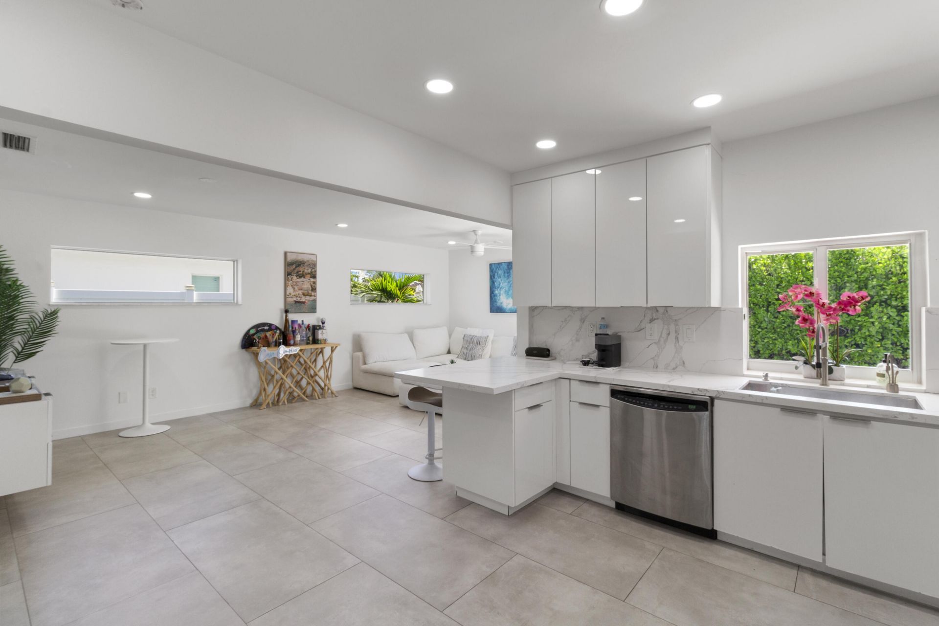 21303 NE 18th Place, Miami, FL 33179 Photo