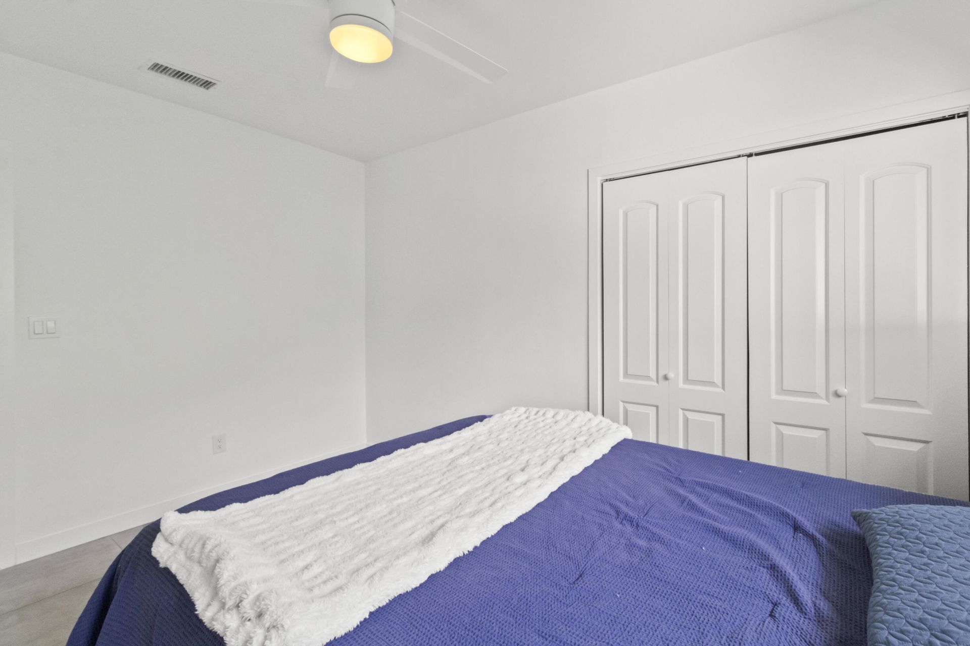 21303 NE 18th Place, Miami, FL 33179 Photo