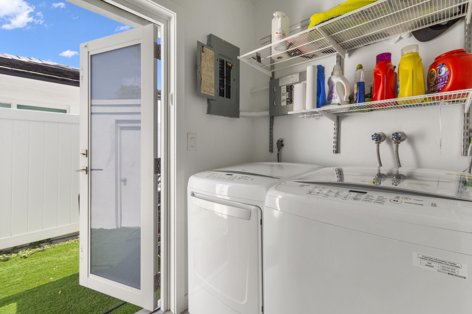 21303 NE 18th Place, Miami, FL 33179 Photo