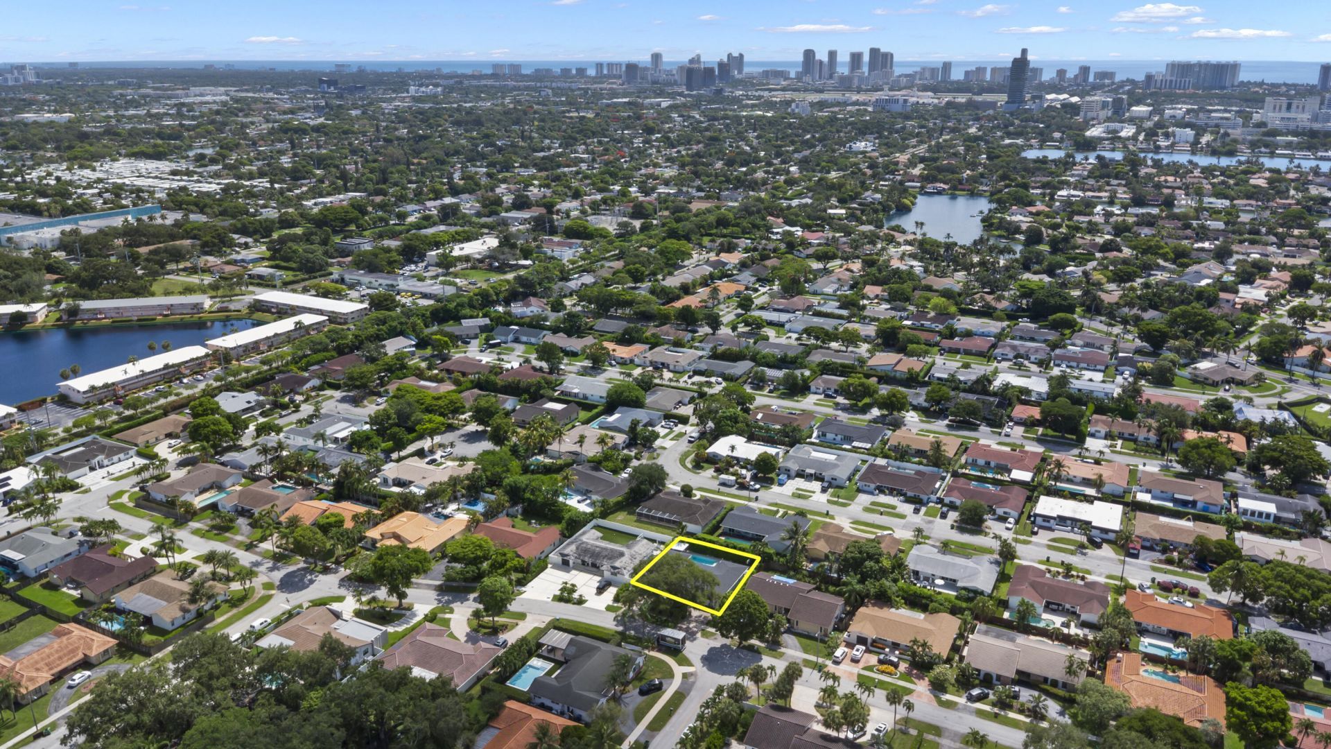 21303 NE 18th Place, Miami, FL 33179 Photo