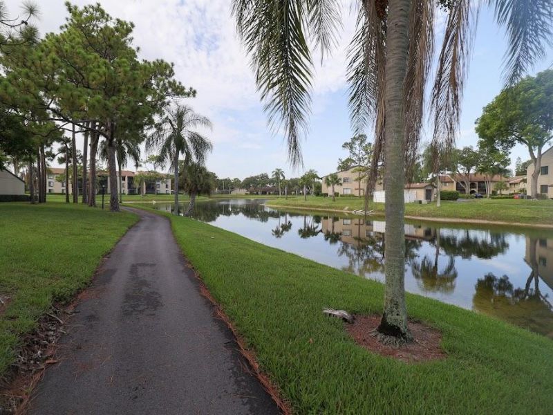 614 Sea Pine Way, Unit H2, Greenacres, FL 33415 Photo