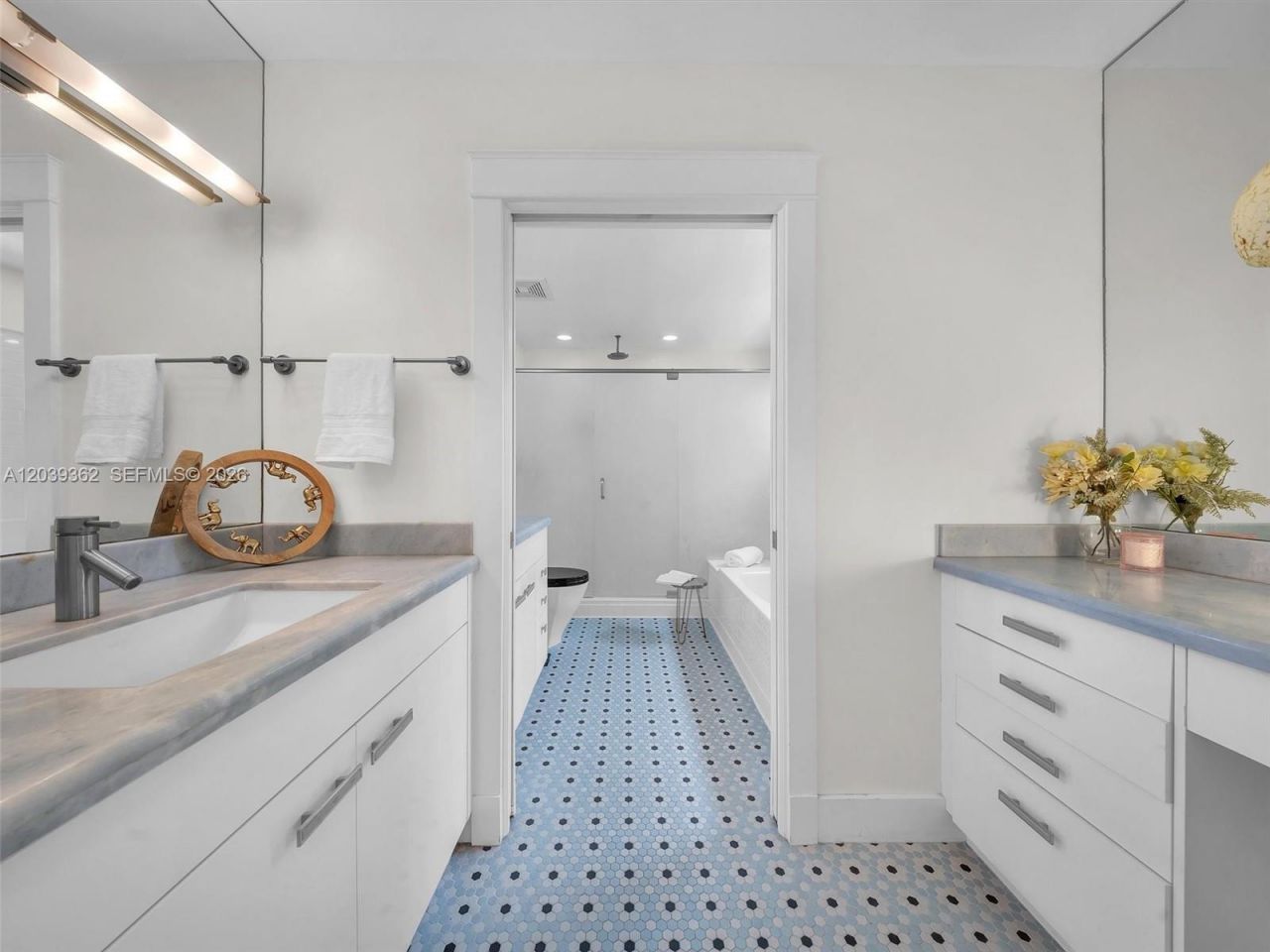 736 NE 17th Way, Fort Lauderdale, FL 33304 Photo