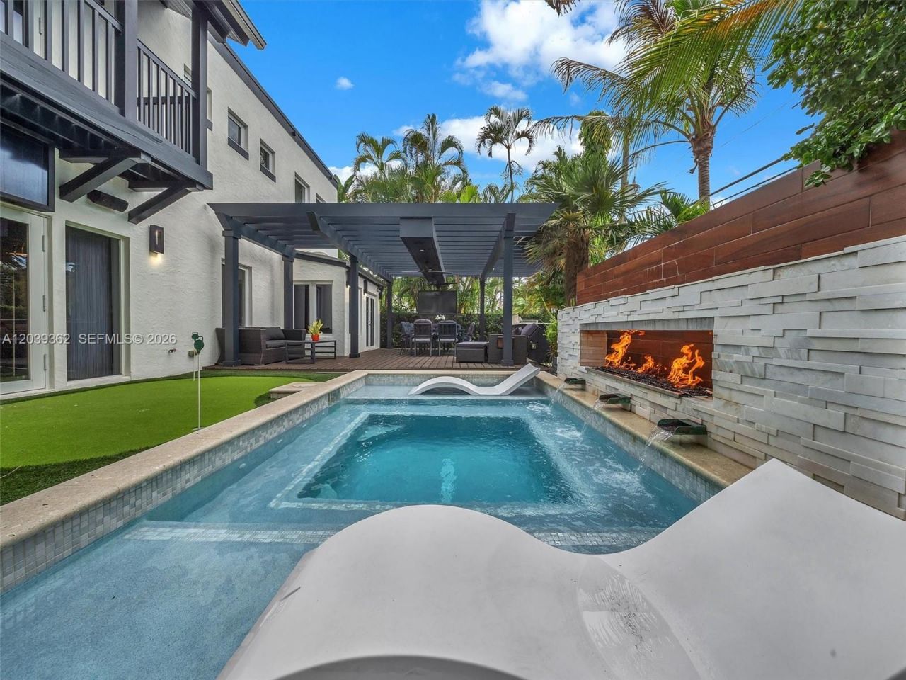 736 NE 17th Way, Fort Lauderdale, FL 33304 Photo