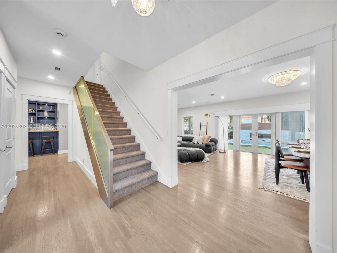 736 NE 17th Way, Fort Lauderdale, FL 33304 Photo