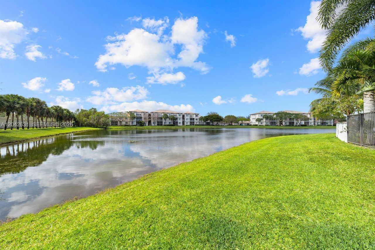 6734 Hannah Cove, West Palm Beach, FL 33411 Photo
