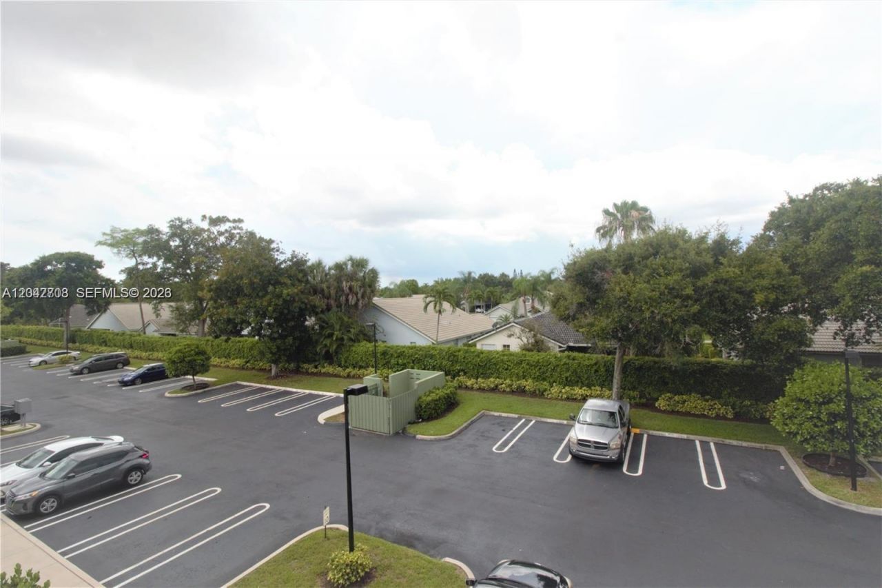 5641 Riverside Dr , Unit 303B1, Coral Springs, FL 33067 Photo