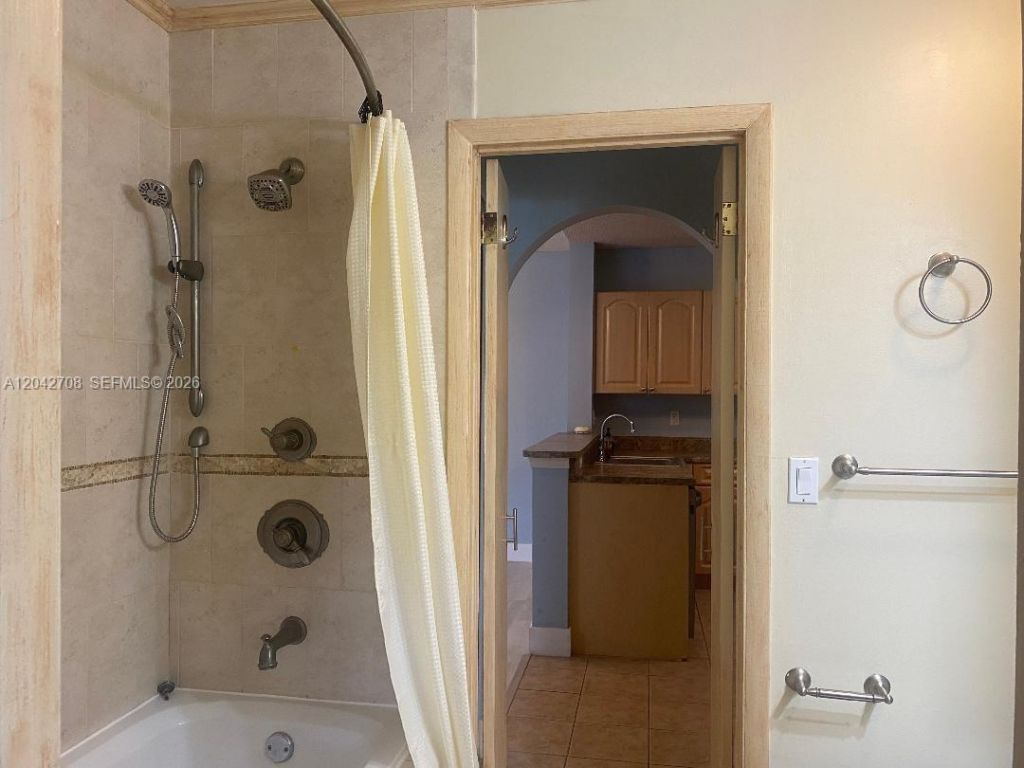 5641 Riverside Dr , Unit 303B1, Coral Springs, FL 33067 Photo