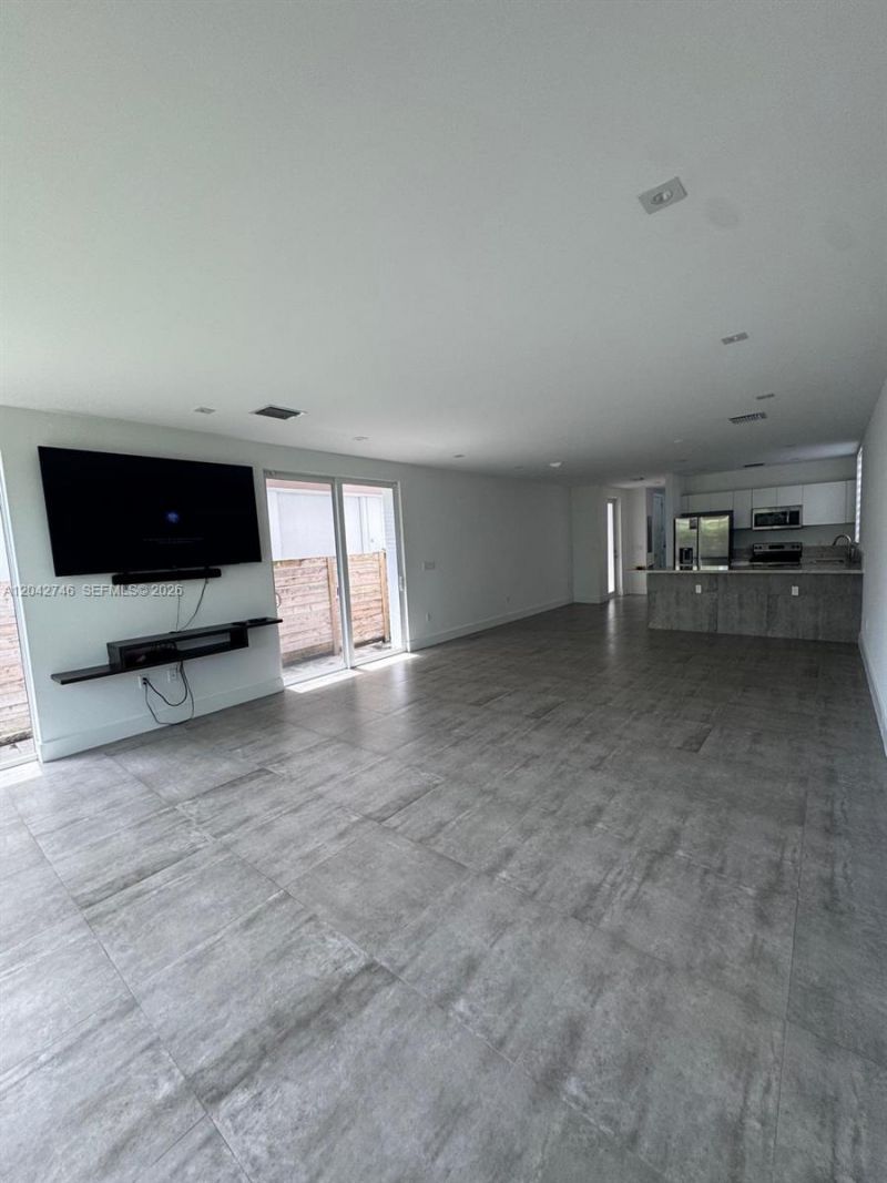 2947 SW 27th Ter, Miami, FL 33133 Photo