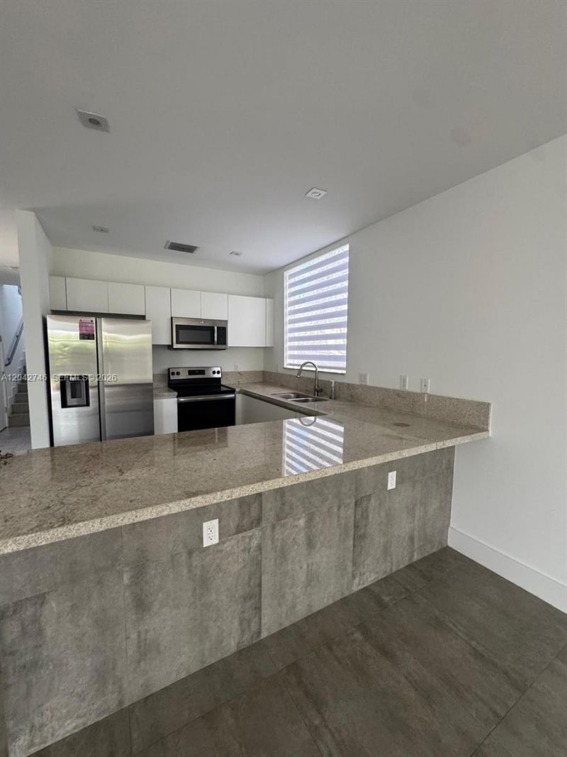2947 SW 27th Ter, Miami, FL 33133 Photo