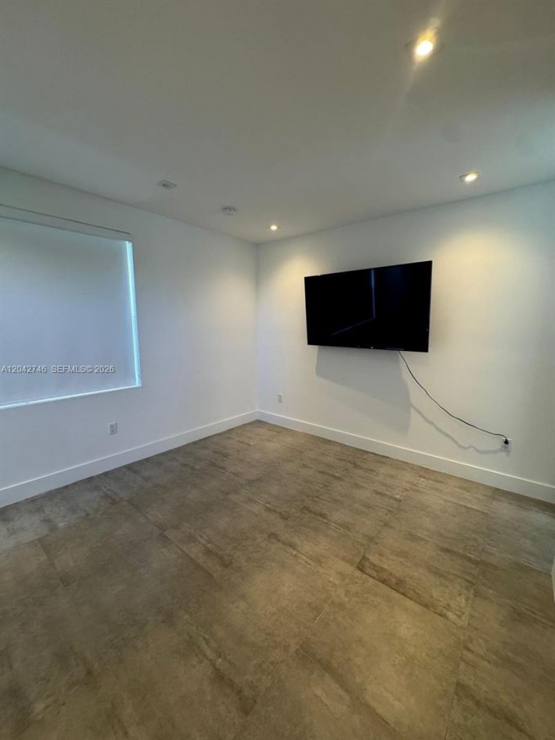 2947 SW 27th Ter, Miami, FL 33133 Photo