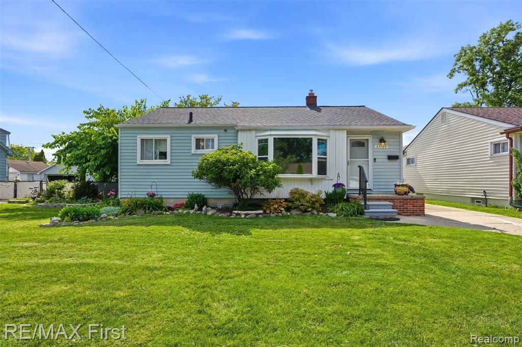 25709 Cubberness Street, Saint Clair Shores, MI 48081 Main Photo