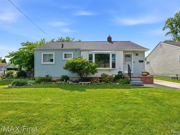 25709 Cubberness Street, St. Clair Shores, MI 48081