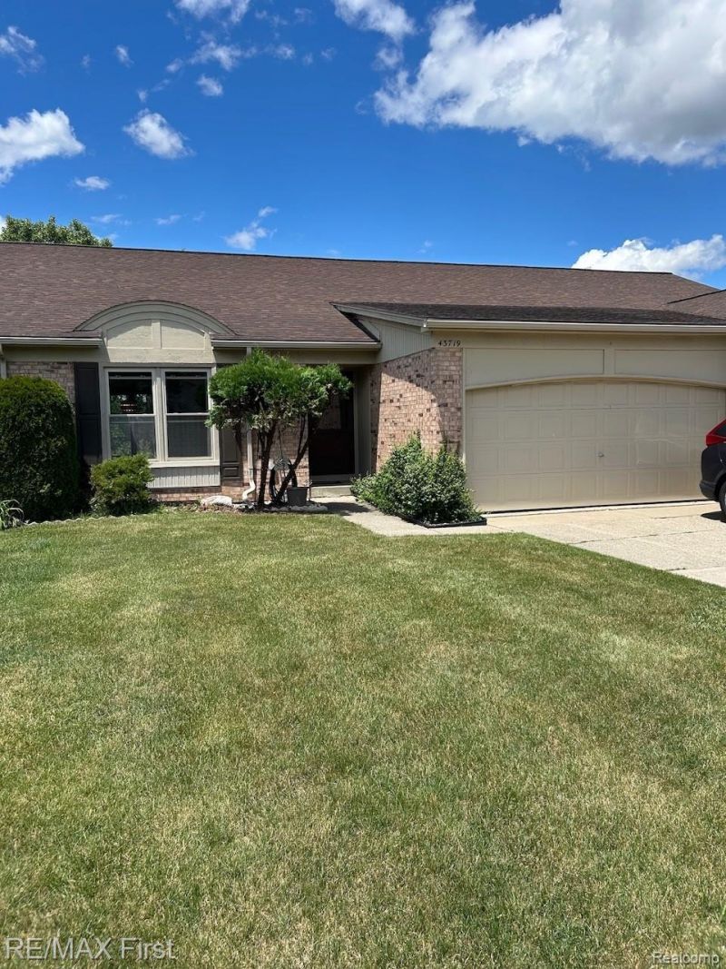 43719 Hartford Drive, Unit 334, Clinton Township, Mi 48038 Main Photo