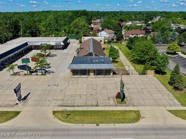 17950 Fort Street, Riverview, MI 48193