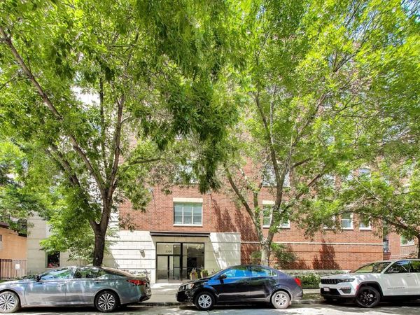 2330 W St Paul Avenue , Unit 401, Chicago, IL 60647