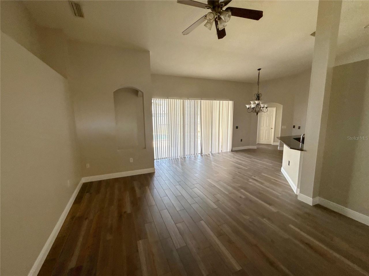 2727 Villa Drive, Valrico, FL 33596 Photo