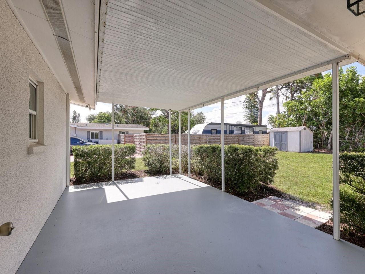 5605 9th Avenue Drive W, Bradenton, FL 34209 Photo