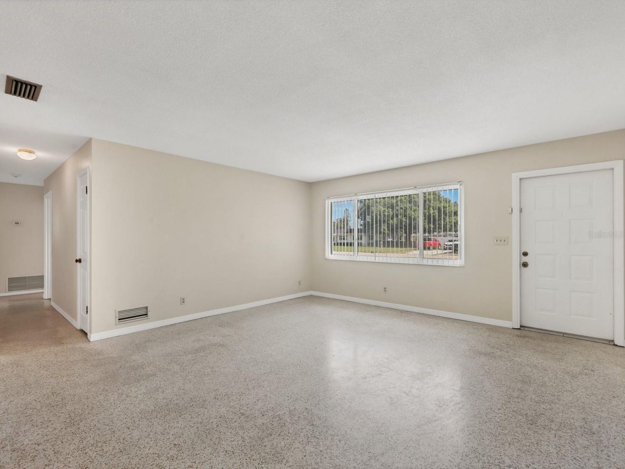 5605 9th Avenue Drive W, Bradenton, FL 34209 Photo