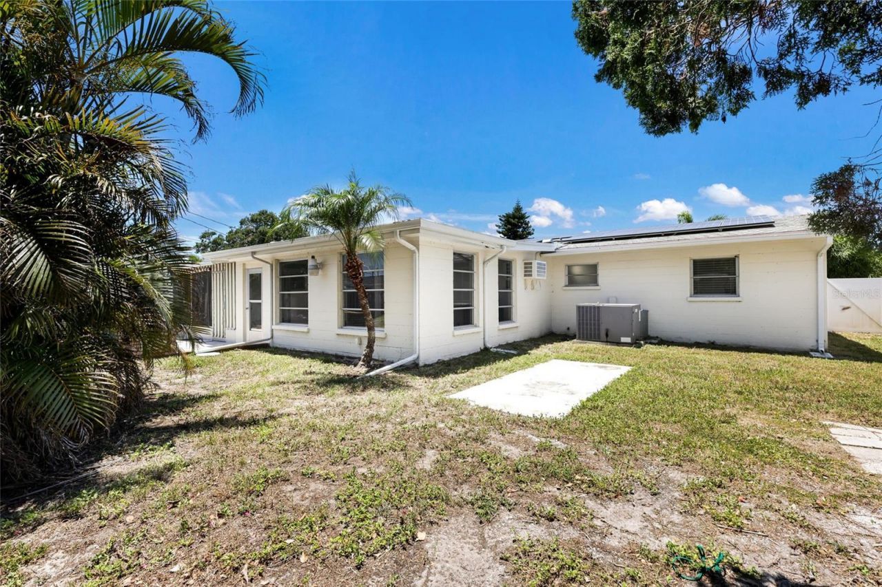 3305 Highland Avenue W, Bradenton, FL 34205 Photo