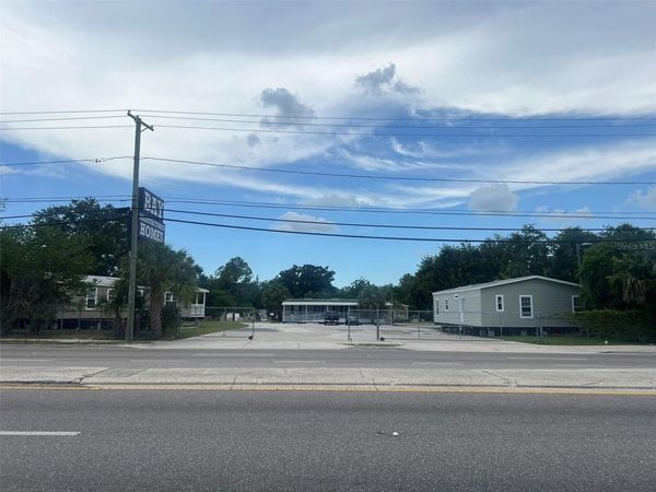 10916 N NEBRASKA AVENUE , TAMPA, FL 33612
