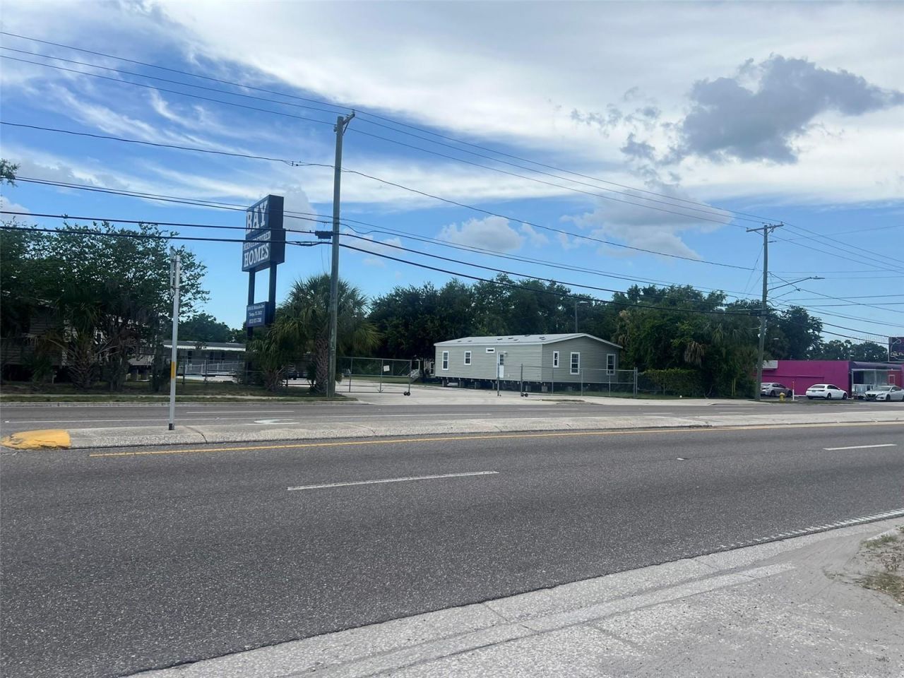 10916 N Nebraska Avenue , Tampa, FL 33612 Photo