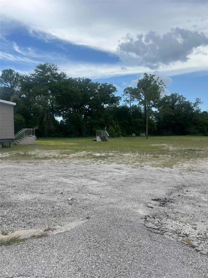 10916 N Nebraska Avenue , Tampa, FL 33612 Photo