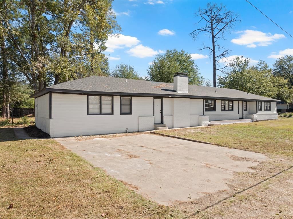 700 W Broadway Street , Winnsboro, TX 75494 Main Photo
