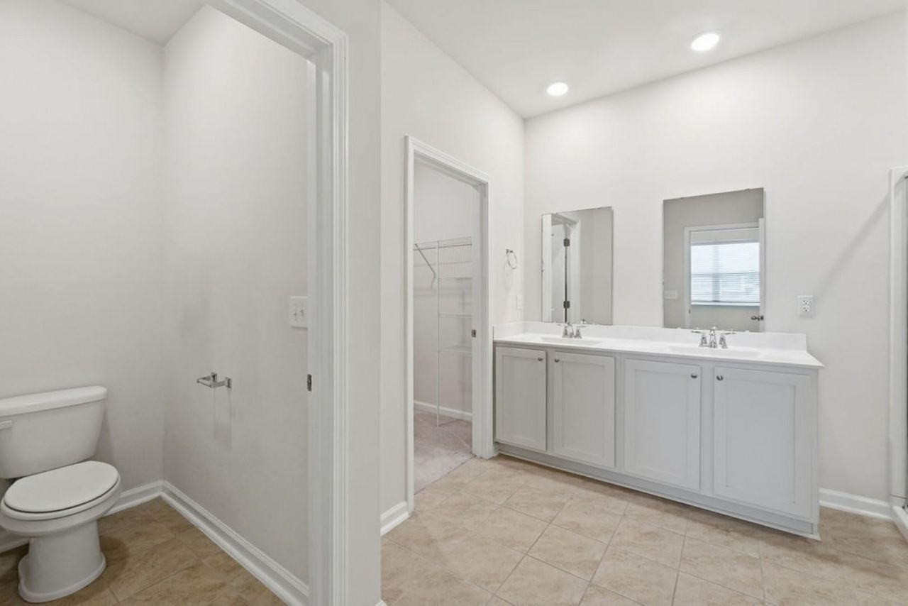 2614 Orion Loop Photo 15