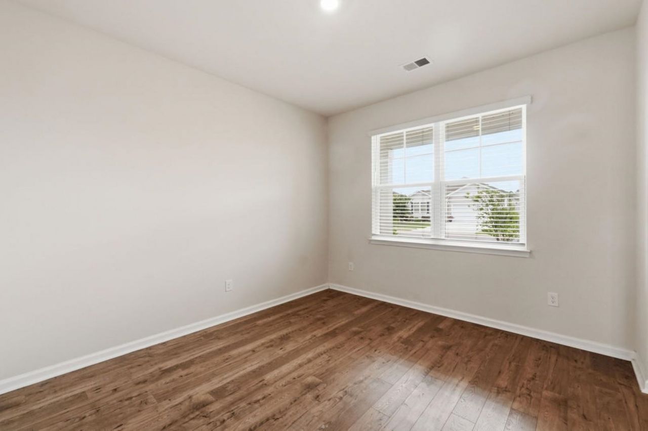 2614 Orion Loop Photo 3