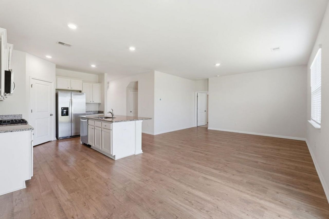 2614 Orion Loop Photo 9
