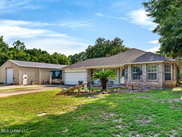 1501 Beachview Drive, Ocean Springs, MS 39564