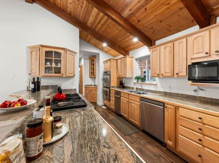 12292 Greenleaf Way, Truckee, CA 96161 Photo