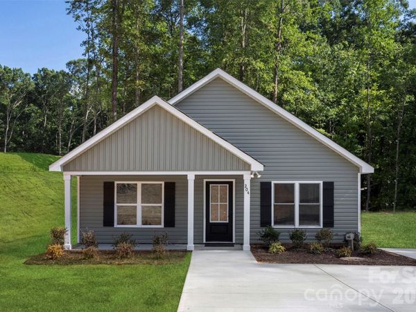 204 Knollwood Circle , Albemarle, NC 28001
