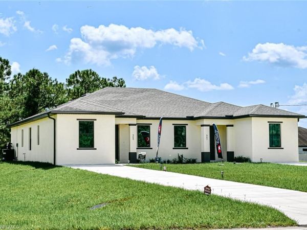 245 Pennfield ST , LEHIGH ACRES, FL 33974