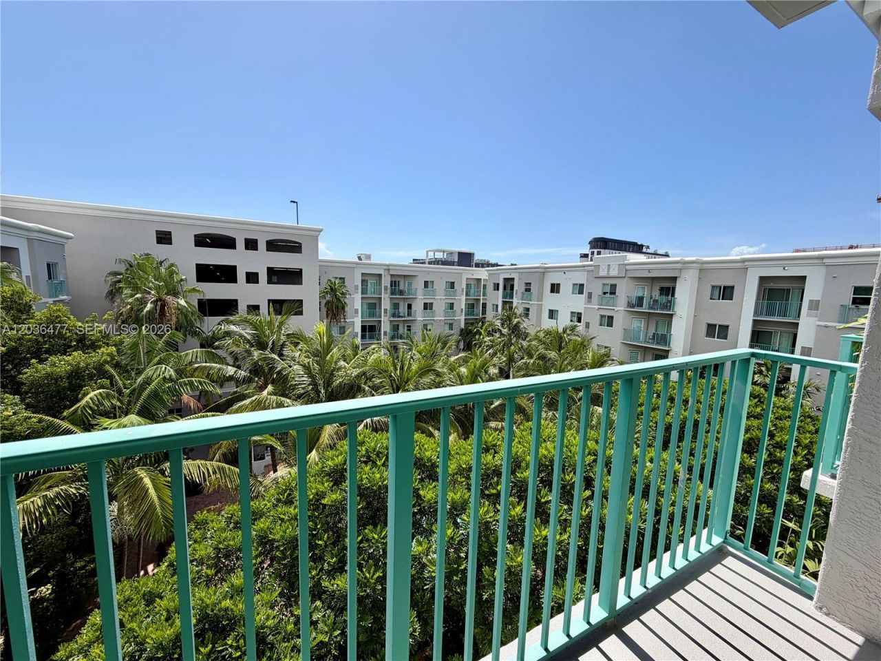 6001 SW 70th St , Unit 644, South Miami, FL 33143 Photo