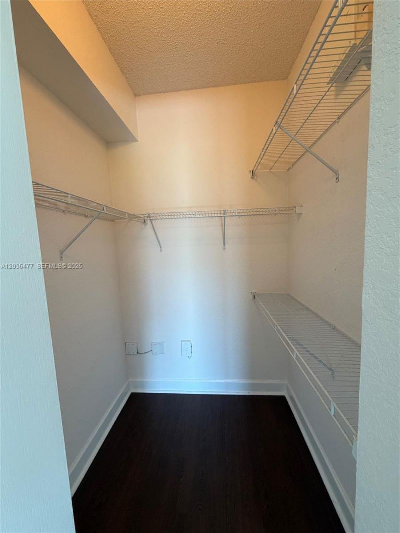 6001 SW 70th St , Unit 644, South Miami, FL 33143 Photo