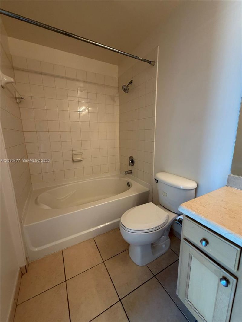 6001 SW 70th St , Unit 644, South Miami, FL 33143 Photo