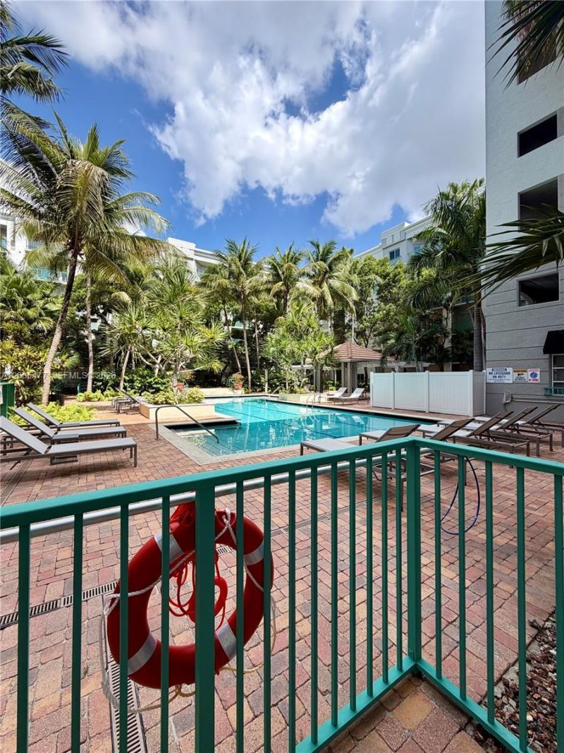 6001 SW 70th St , Unit 644, South Miami, FL 33143 Photo