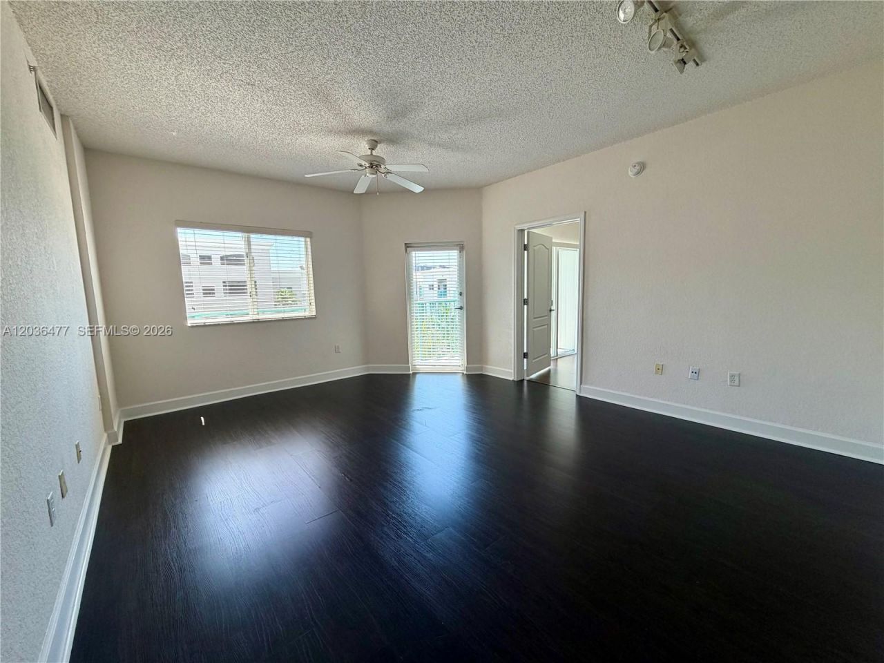 6001 SW 70th St , Unit 644, South Miami, FL 33143 Photo