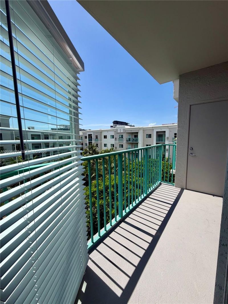 6001 SW 70th St , Unit 644, South Miami, FL 33143 Photo