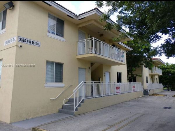2185 NW 16th Ter , Unit 10, Miami, FL 33125
