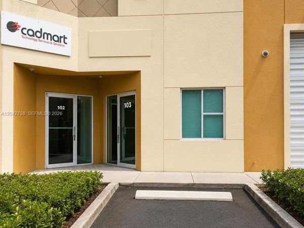 9450 NW 58th St, Doral, FL 33178