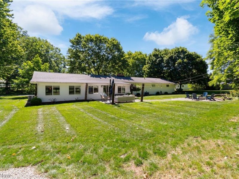 1001 Oneida Trail SW, Hartville, OH 44632 Photo 36